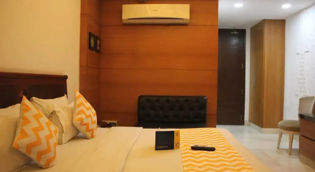 Fabhotel Lm Residency DLF Phase 2, Забронировать Отель Гургаон Gurgaon Region, рядом с Sikanderpur Rapid Metro