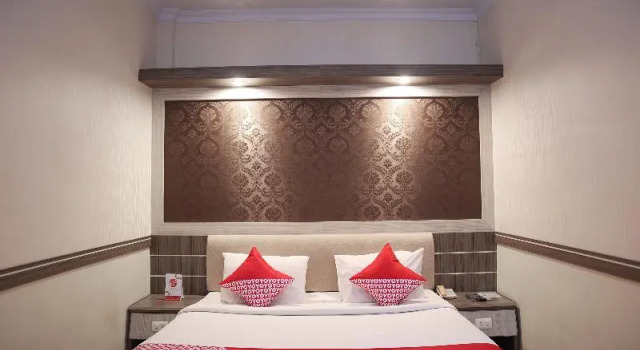 Номер Standard OYO 742 Mona Plaza Hotel