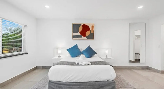 Unique Retreat - Unit C: Charming 2nd-floor Escape, Rezervasyon Daire Deerfield Beach Florida