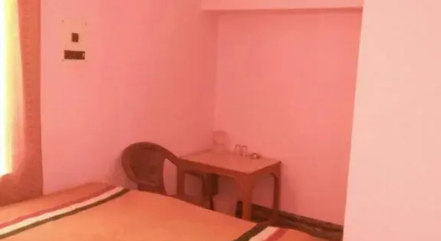 Shri Mahant Guest House, Забронировать Гостевой дом Отели Орчха с завтраком, Завтраки