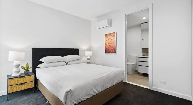 Modern Apartment on Burgundy Precinct & Parklands, Book Lejlighed Melbourne Melbourne