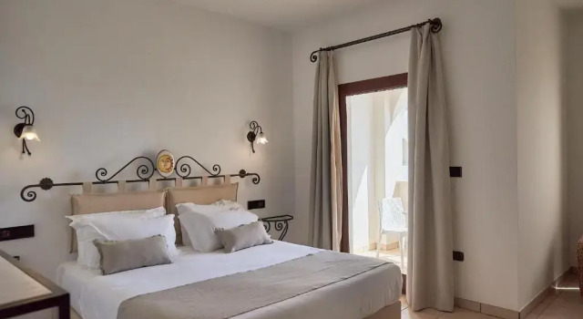 Standard Kolmen hengen huone parvekkeella Hotel Montecallini