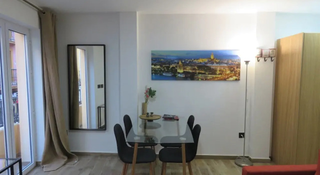 Living Sevilla Apartments Hércules, Забронировать Апартаменты/квартира Старый город Севилья
