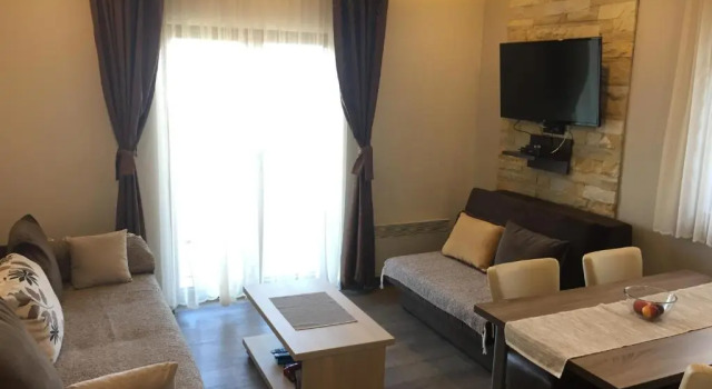 Apartment G6