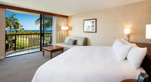 Номер Standard с частичным видом на океан Hilton Grand Vacations Club Ocean Tower Waikoloa Village