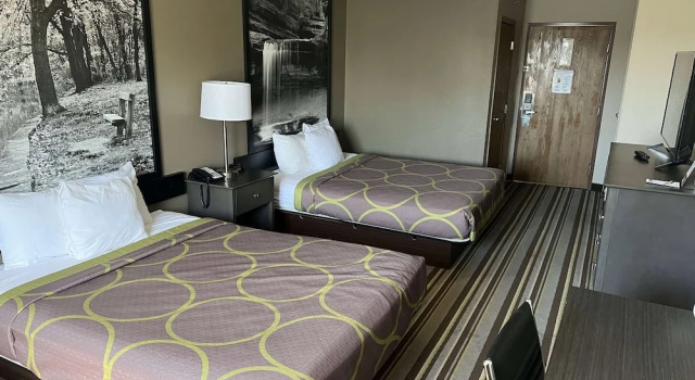 Четырёхместный номер Standard Super 8 by Wyndham Yorkville