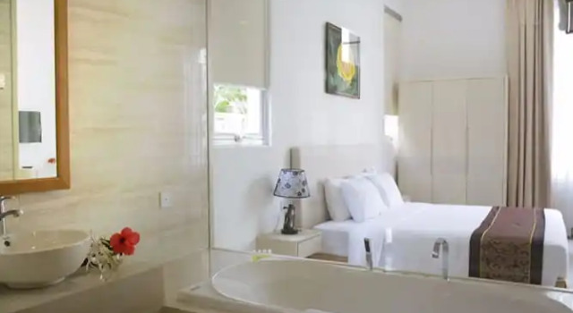 Двухместный номер Deluxe с видом на внутренний двор Diamond Bay Golf and Villas