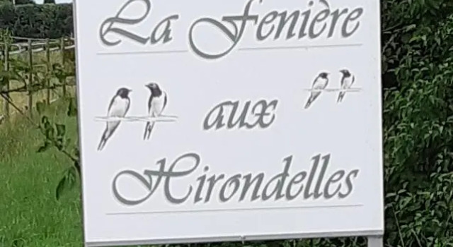 La Feniere Aux Hirondelles, Book Hotel Hoteller i Vaucluse med parkering, Parkering