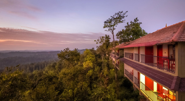 Номер Premium с красивым видом из окна Coorg Cliffs Resort