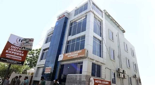 Hotel Luxury Express, Rezerwuj Hotel Multan Punjab Region