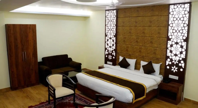Люкс HOTEL SHIVOY GRAND