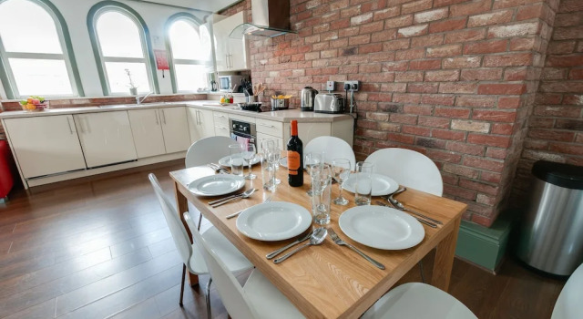 Апартаменты Standard с 3 комнатами Base Serviced Apartments - Sir Thomas Street