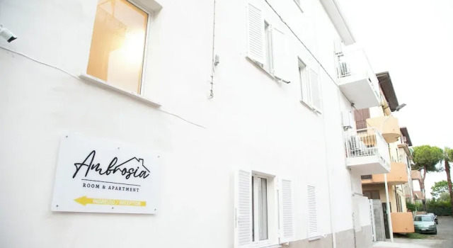 Ambrosia Room, Varaa Huoneisto Rossano Calabria