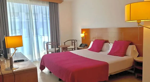 Номер Superior Hotel Calasanz