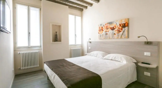 Rialto Suite 1602