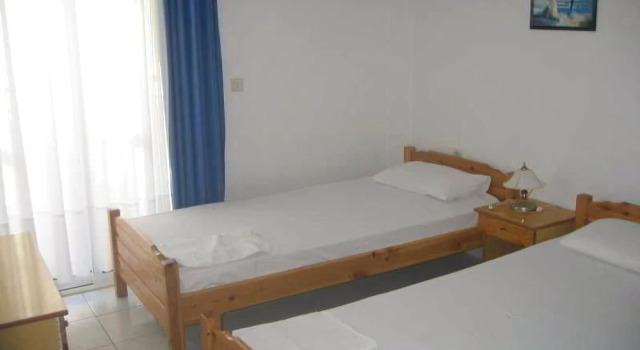Molos Apartments, Book Apartment  