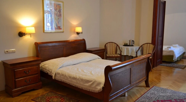 Четырёхместный номер Standard с 2 комнатами Aparthotel Basztowa