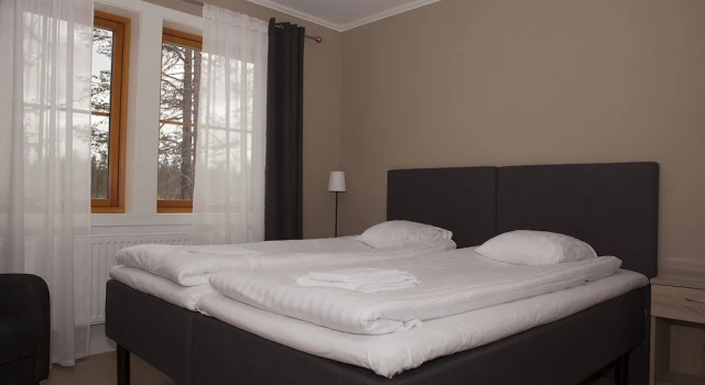 Pinetree Lodge, Book Feriehus Sommerhuse i Lapland Sweden, Hytte