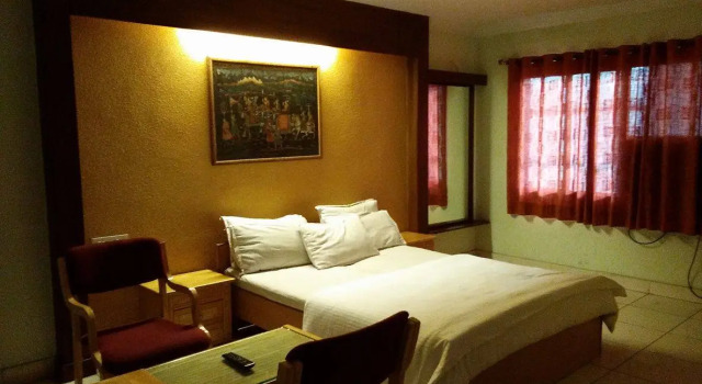 Люкс Отель KP Suites