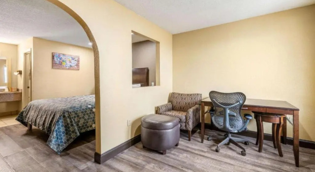 Люкс Southern Inn and Suites