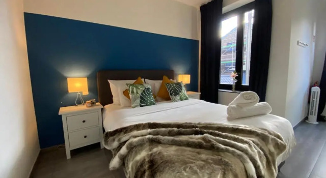 Oneluxstay Antwerp City Centre, Забронировать Отель Антверпен - центр города Антверпен, рядом с Станция Антверпен Централь