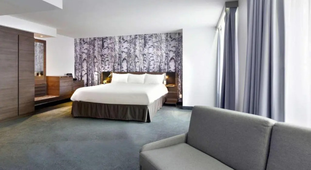 Номер Executive DoubleTree by Hilton Ottawa Downtown