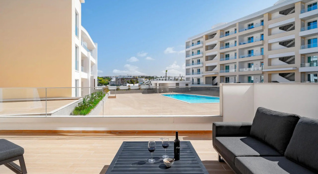 KAPLAN in Lagos with 2 bedrooms and 3 bathrooms, Rezervovat Hotel Hotely v Lagos s parkováním, Parkování