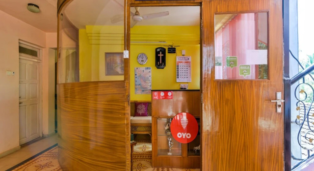 OYO 5218 Rising Wave Apartments, Prenota Appartamento Candolim 