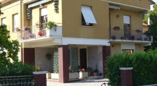 B&B Casa Berti, Varaa Bed and Breakfast Spello Umbria