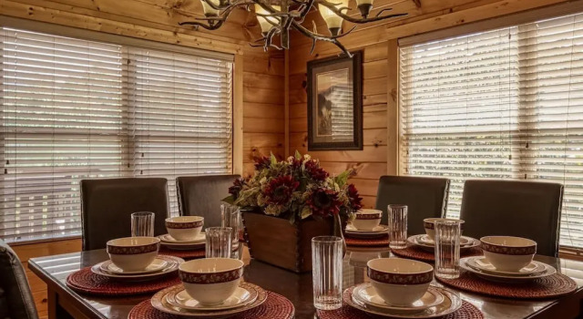 Moonshine Hollow 3 Bedroom Cabin by RedAwning