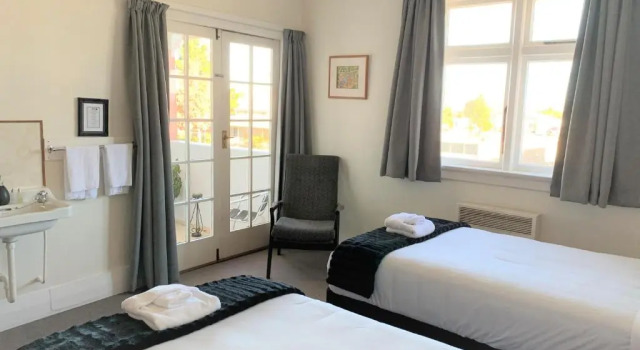 Двухместный номер Standard Ranfurly Hotel