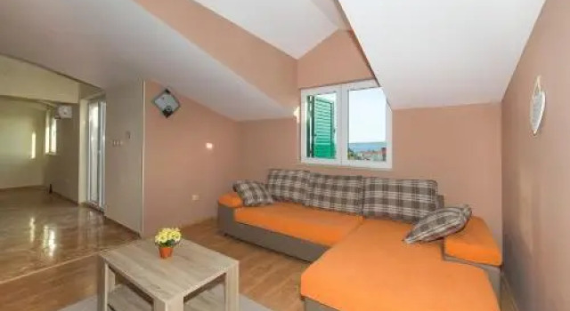 Apartments Maris, Rezerwuj Apartament Hotele w Split-Dalmatia County z parkingiem, Parking