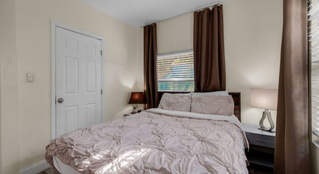 Central Oasis Free Parking, Book Feriehus Villaer i Florida, Villa