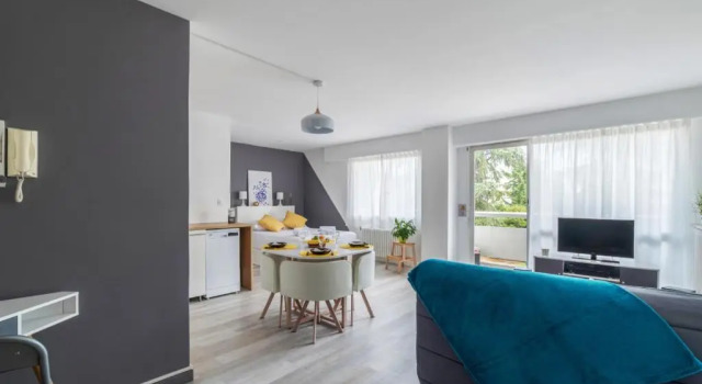 Nice studio with balcony and parking in Villeurbanne, near Lyon - Welkeys