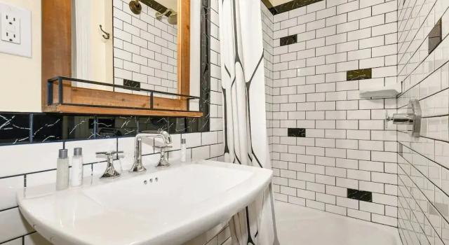 Family Quadruple Studio Suite St. Michael, BW Premier Collection Hotel