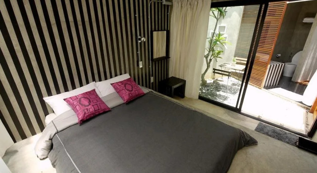 PAUSE Resort & Bar