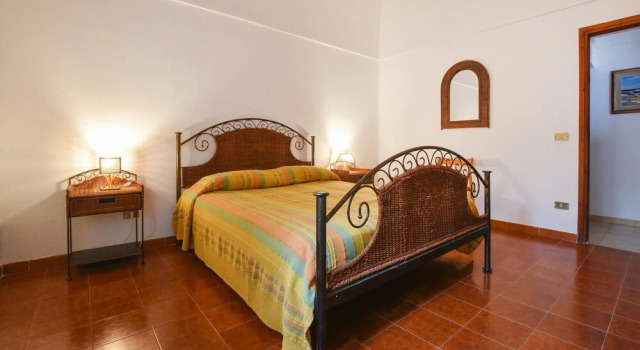 Beautiful Home in Pantelleria With Wifi and 4 Bedrooms, Reserva ahora Hotel Hoteles en Pantelaria con aparcamiento, Aparcamiento