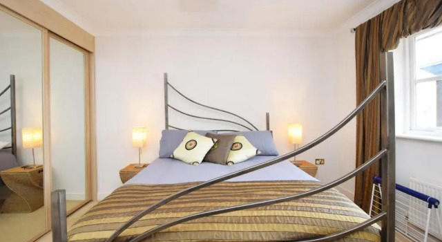 Luxury top Floor 2BD Apartment Apsley, Varaa Huoneisto Asunnot kohteessa Merseyside, Huoneisto