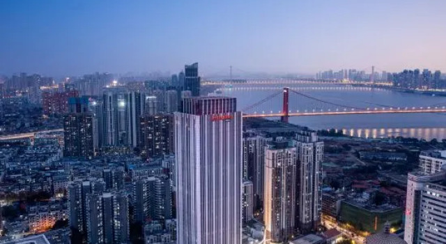 Hampton by Hilton Wuhan Yellow Crane Tower, Rezerwuj Hotel Hotele w Wuhan z parkingiem, w pobliżu Yellow Crane Tower, Parking