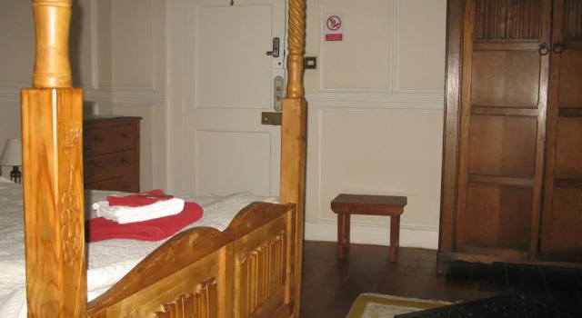 Rothmans B&B