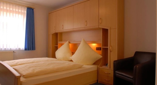 Waldhotel, Book Hotel Dötlingen Lower-Saxony