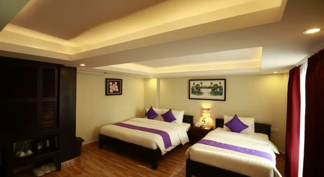 Трёхместный номер Deluxe с балконом Chheng Residence