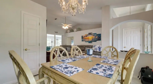 Spring Hill Home - Pool, Grill & Golf Course Views, Réserver Maison de vacances Spring Hill Floride