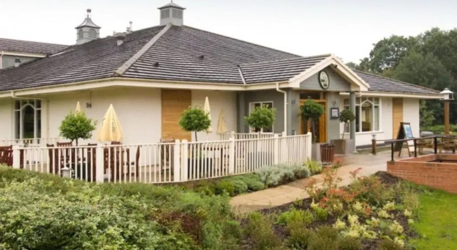 Номер Standard Premier Inn Ripley