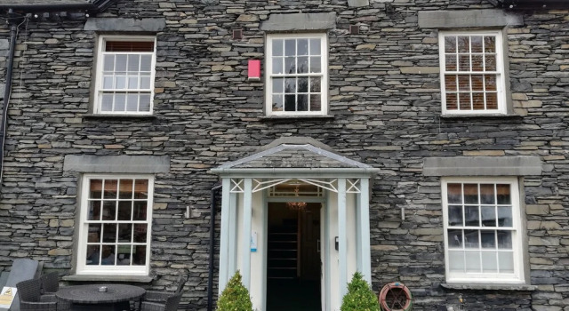 Rooms at the Apple Pie
