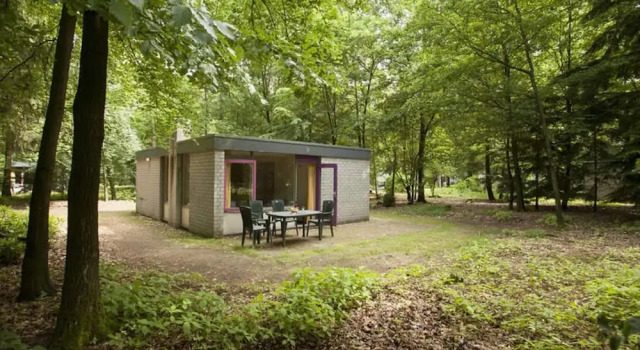 Бунгало Tidy Bungalow Near the Veluwe