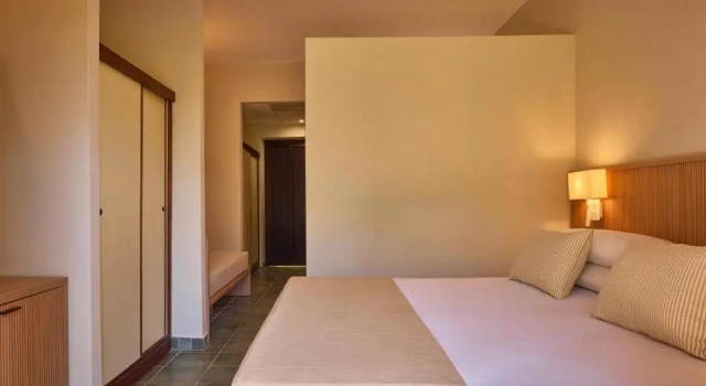 Standard Family room with balcony Serenè Resort