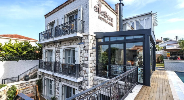 AlaBora Hotel - Alaçatı