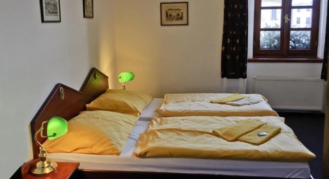 Hotel St Florian, Забронировать Отель Локет Рудные горы, рядом с Church of St. Wenceslas
