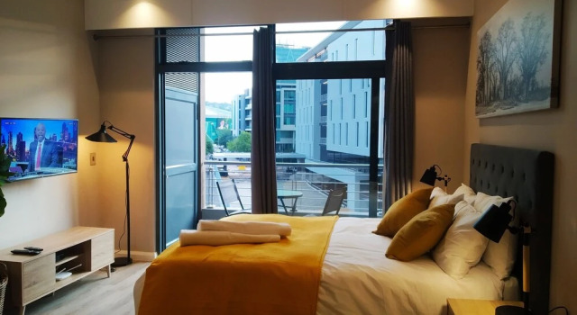 Menlyn Residence Luxury Studio Apartment